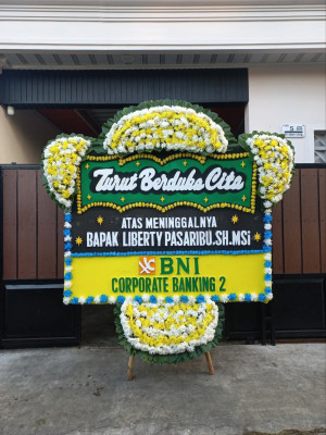Papan Bunga Duka di 28 Ilir