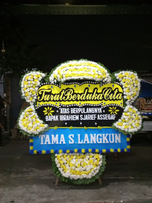 Papan Bunga Duka di 28 Ilir